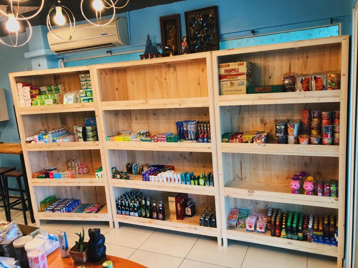 Aekkalukthai Hostel Rayong Extérieur photo