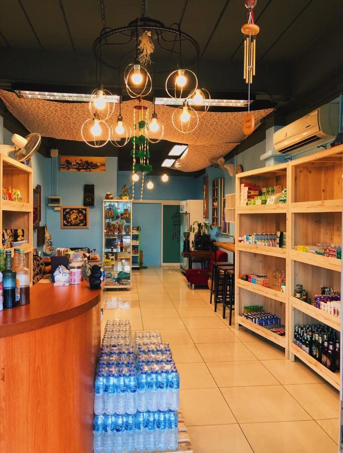 Aekkalukthai Hostel Rayong Extérieur photo